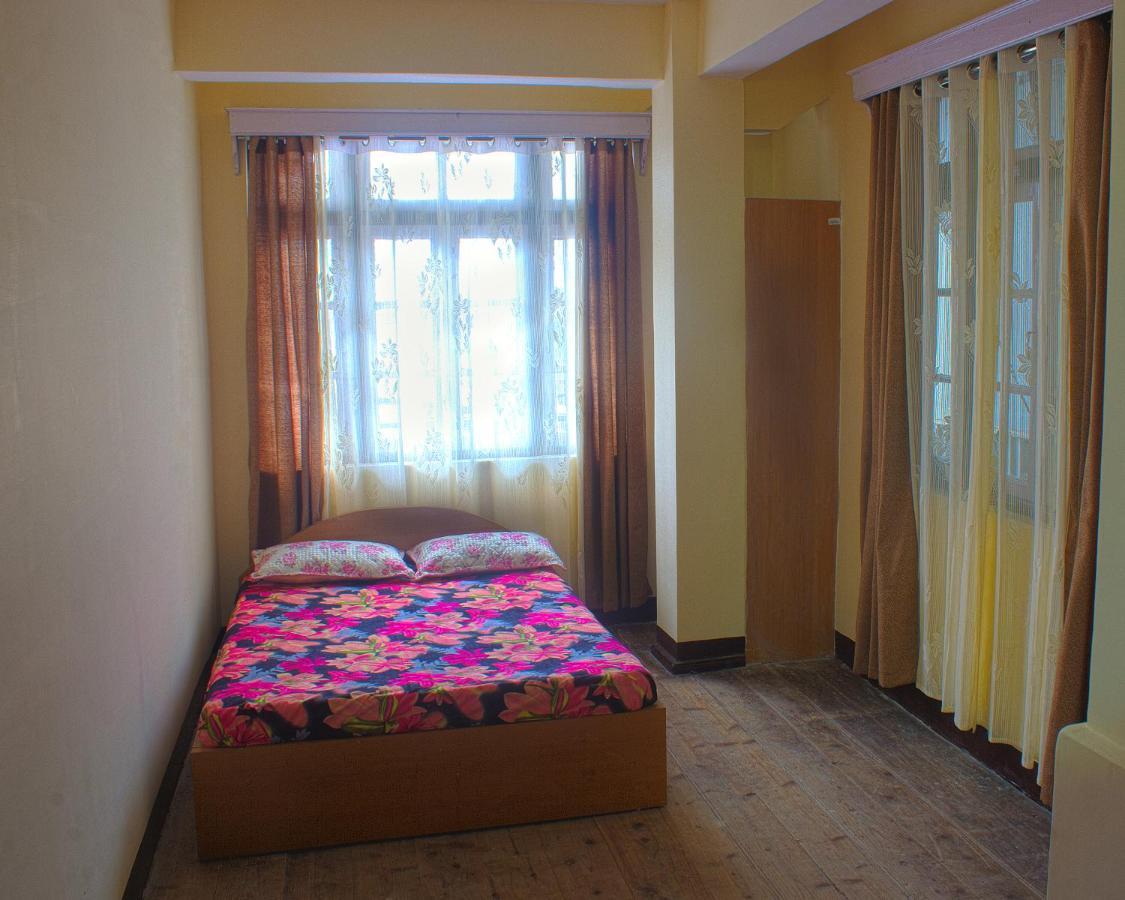Dukeraj Homestay Darjeeling  Bagian luar foto