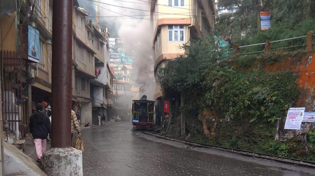 Dukeraj Homestay Darjeeling  Bagian luar foto