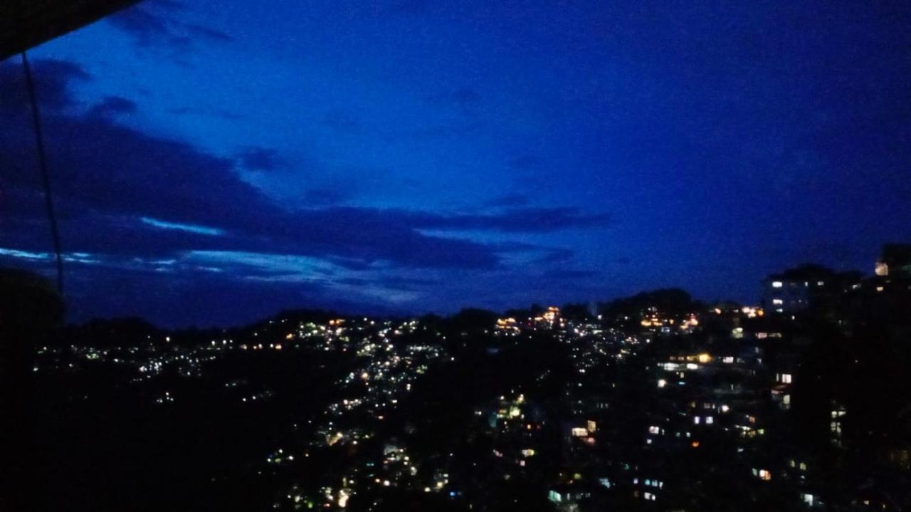 Dukeraj Homestay Darjeeling  Bagian luar foto