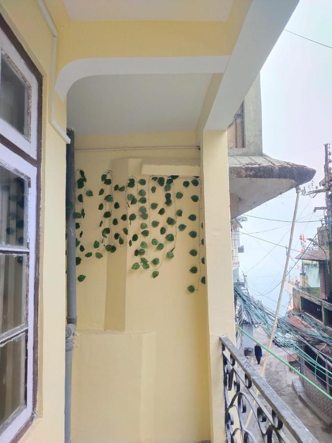 Dukeraj Homestay Darjeeling  Bagian luar foto